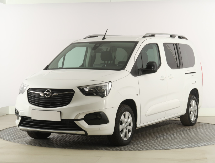Opel Combo, 2022