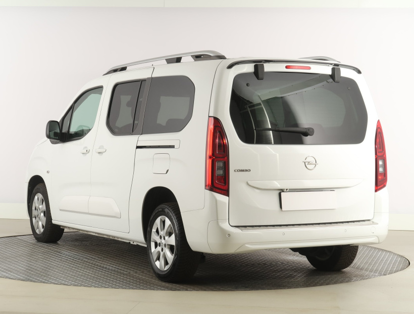 Opel Combo, 2022