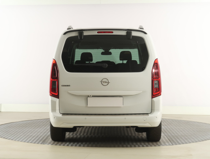 Opel Combo, 2022