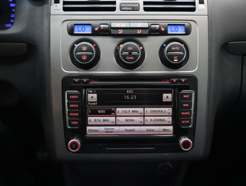 Volkswagen Touran, 2010