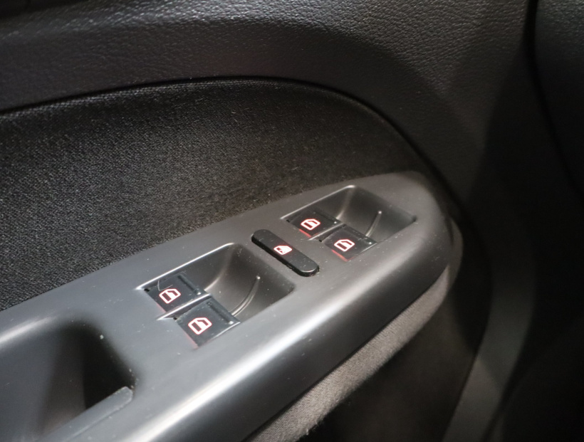 Volkswagen Touran, 2010