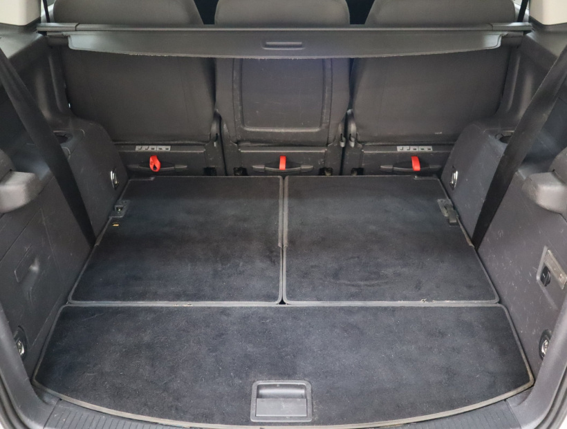 Volkswagen Touran, 2010