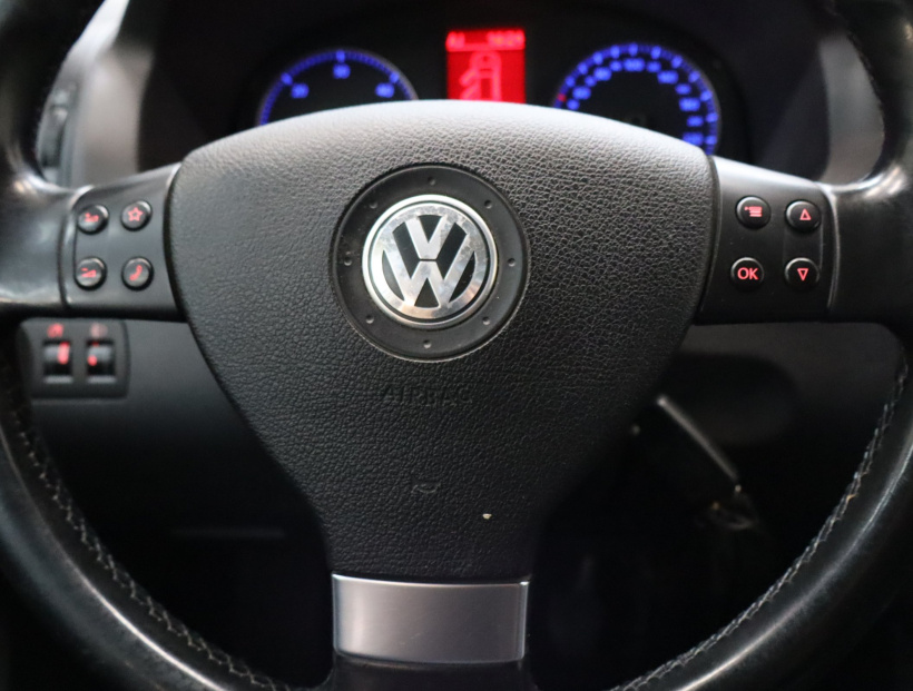 Volkswagen Touran, 2010