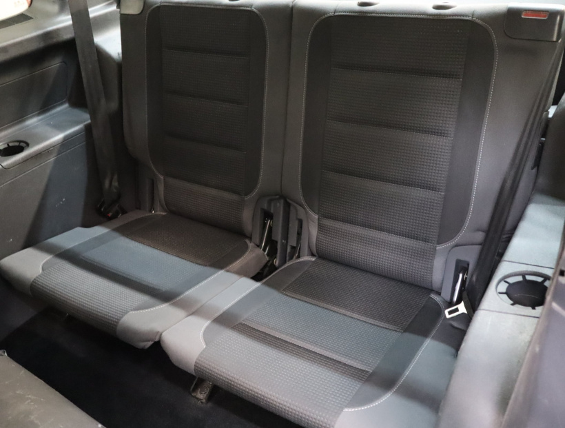 Volkswagen Touran, 2010