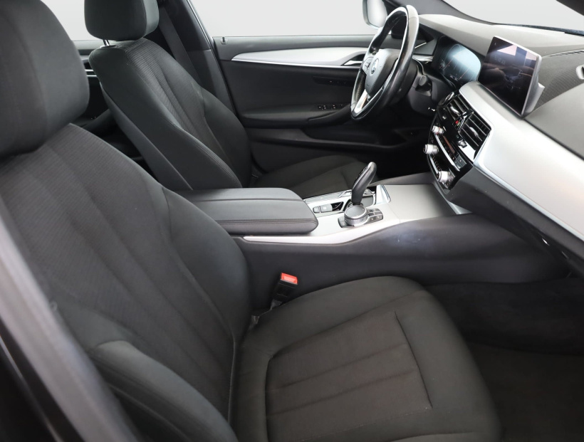 BMW 5, 2019