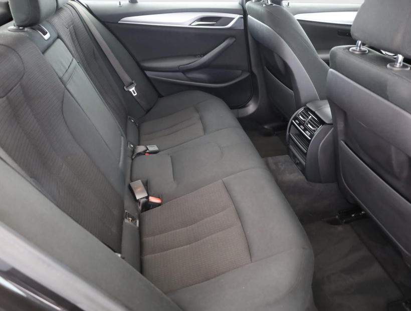 BMW 5, 2019