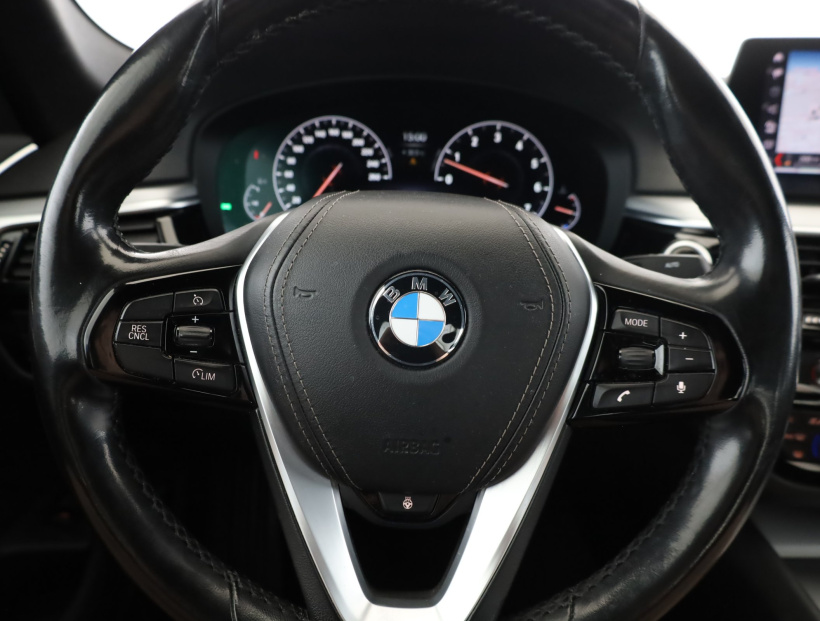 BMW 5, 2019