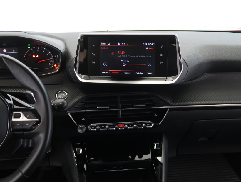 Peugeot 2008, 2022