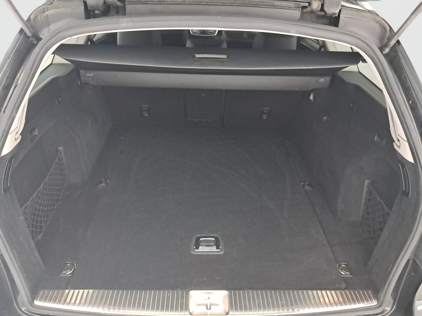Mercedes-Benz E, 2011
