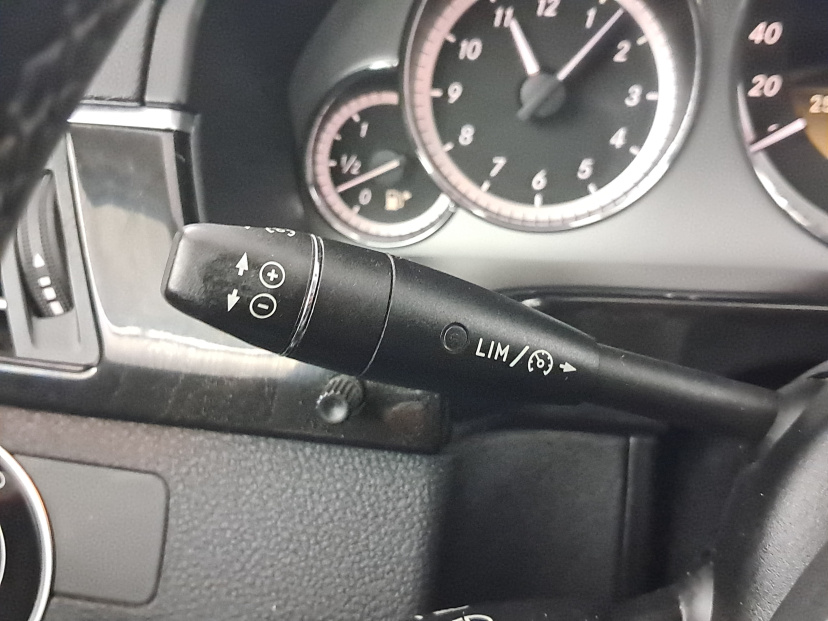 Mercedes-Benz E, 2011