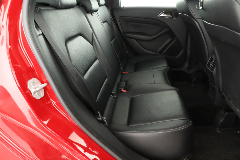 Mercedes-Benz B, 2016