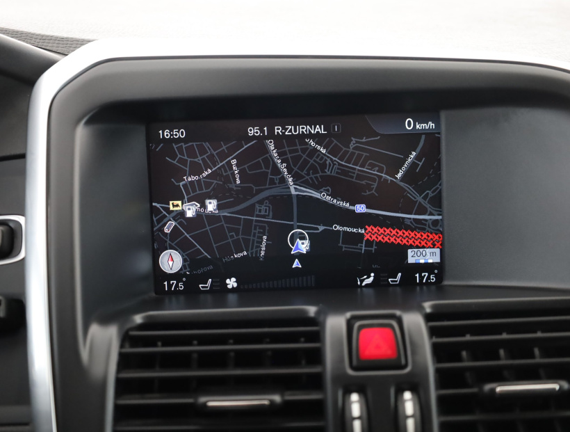 Volvo XC60, 2015