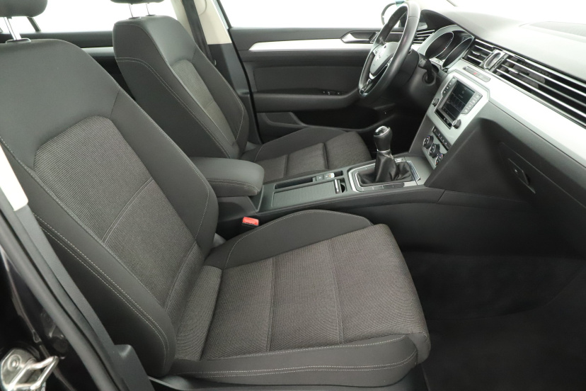 Volkswagen Passat, 2016