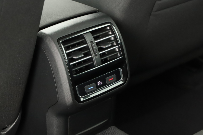 Volkswagen Passat, 2016