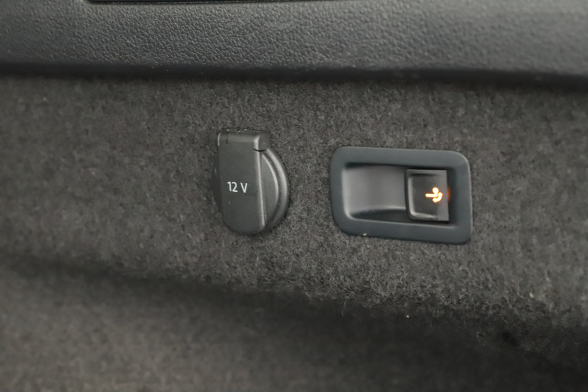 Volkswagen Passat, 2016