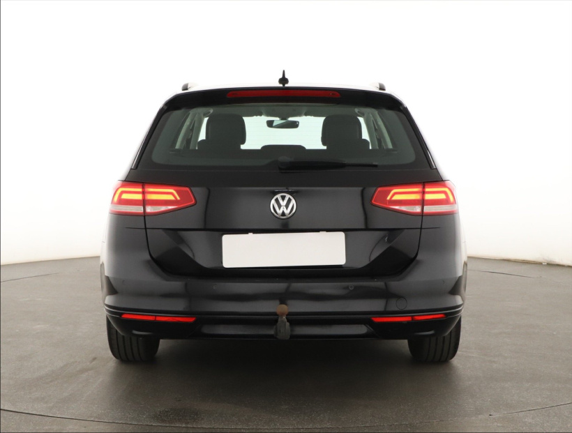 Volkswagen Passat, 2016