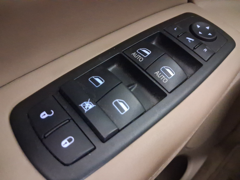 Jeep Grand Cherokee, 2014