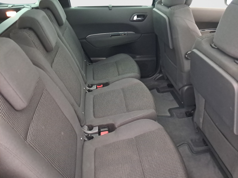 Peugeot 5008, 2015