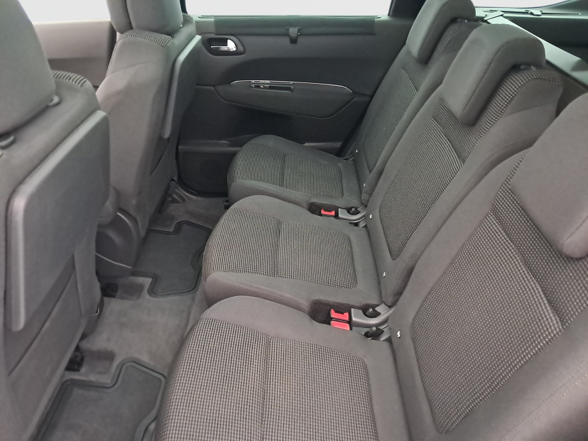 Peugeot 5008, 2015