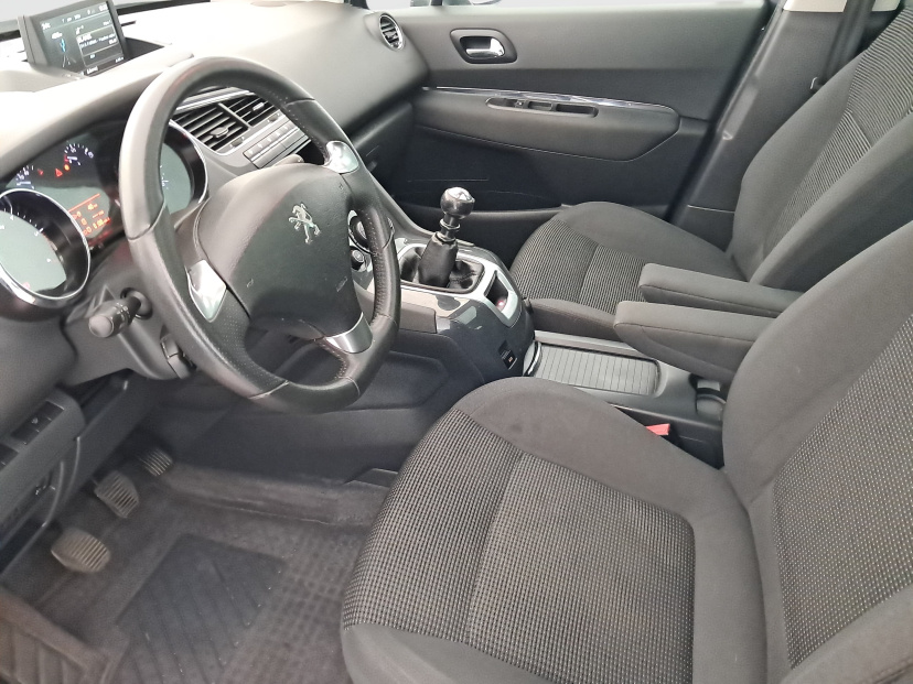 Peugeot 5008, 2015