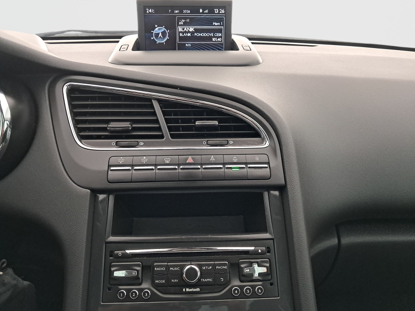 Peugeot 5008, 2015