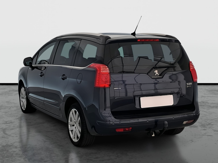 Peugeot 5008, 2015