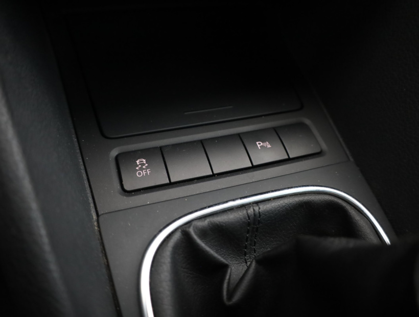 Volkswagen Golf, 2012