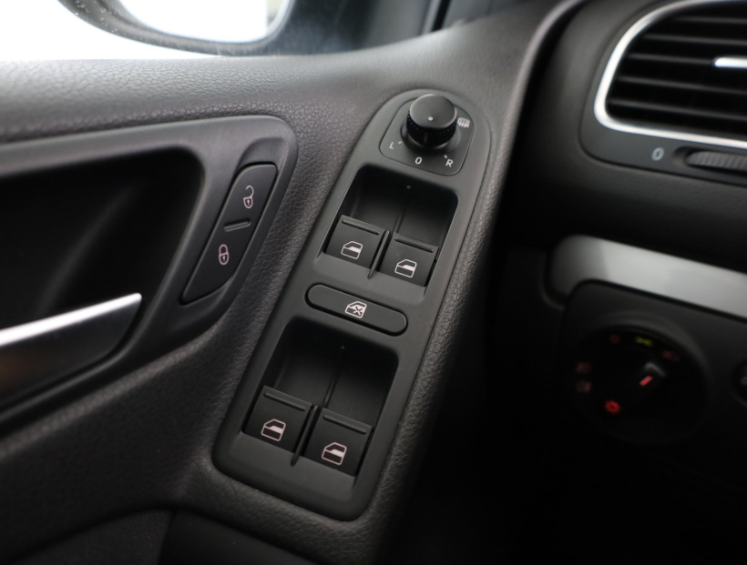 Volkswagen Golf, 2012