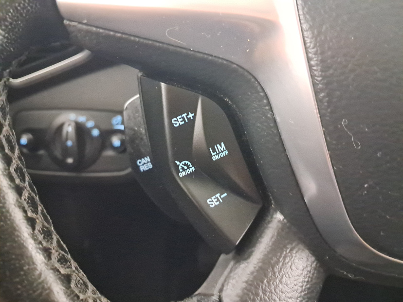 Ford Kuga, 2013
