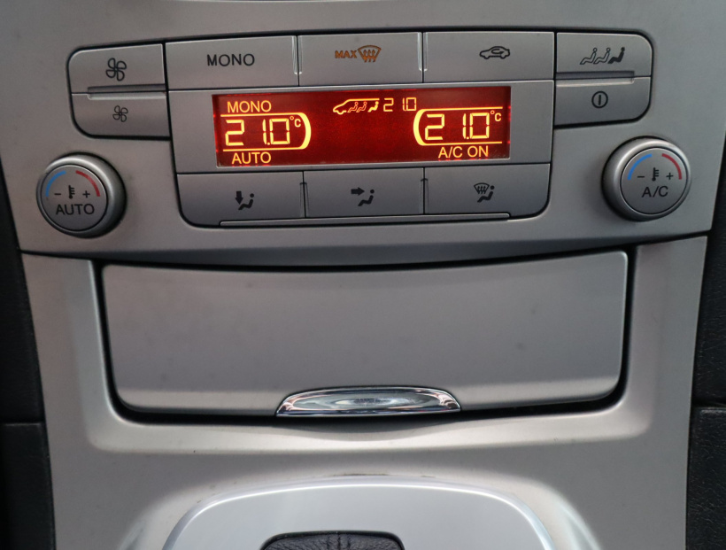Ford Galaxy, 2009