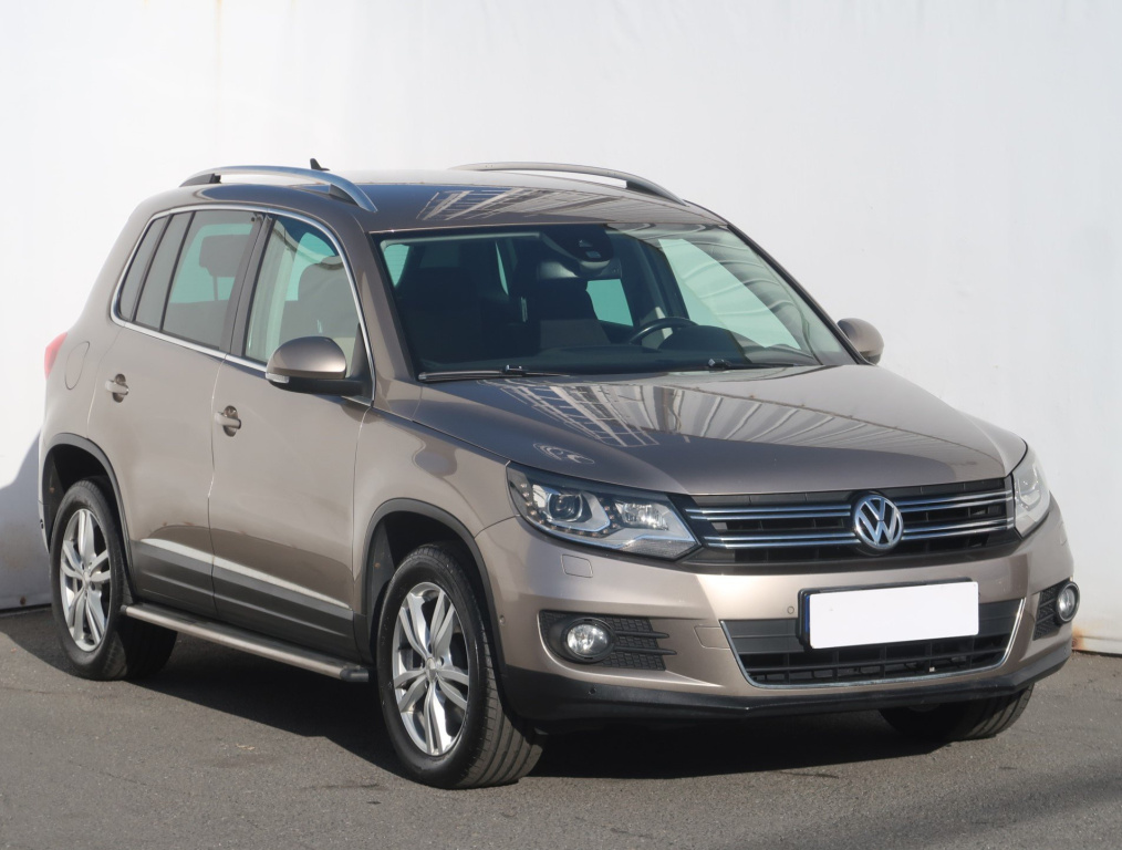 Volkswagen Tiguan, 2012