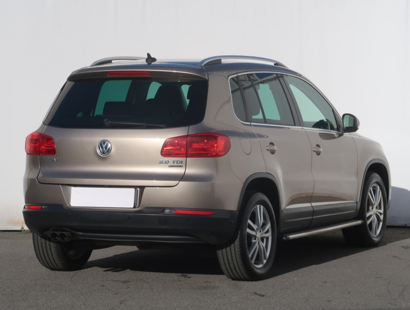 Volkswagen Tiguan, 2012