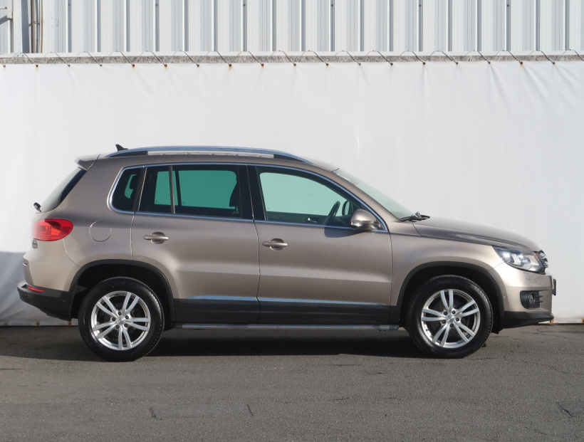 Volkswagen Tiguan, 2012