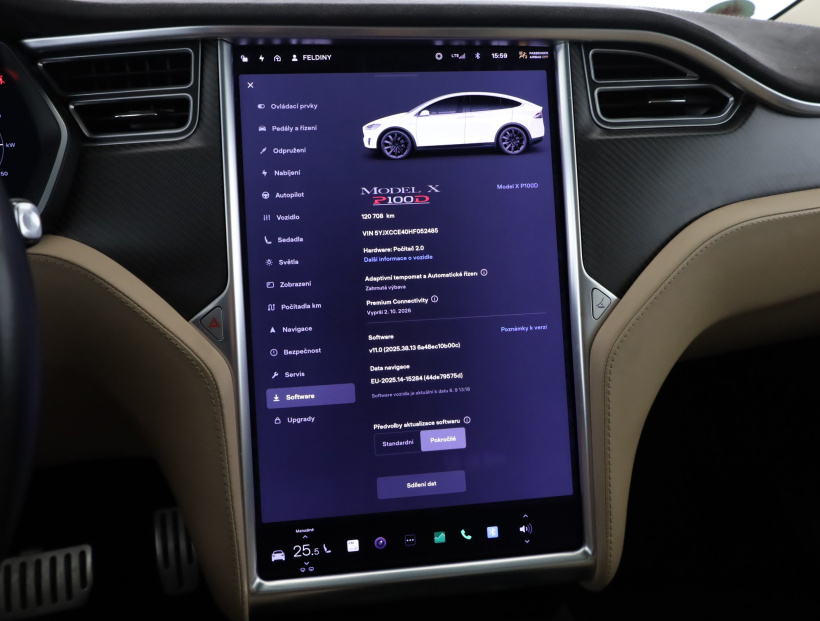 Tesla Model X, 2017