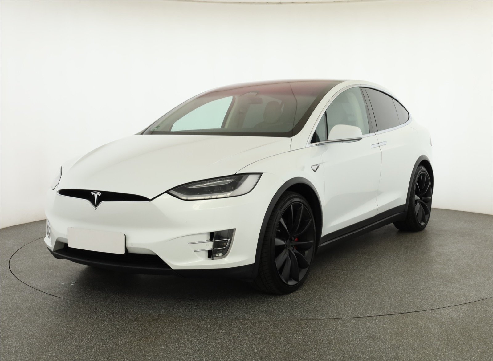 Tesla Model X P100D – fotografie 3