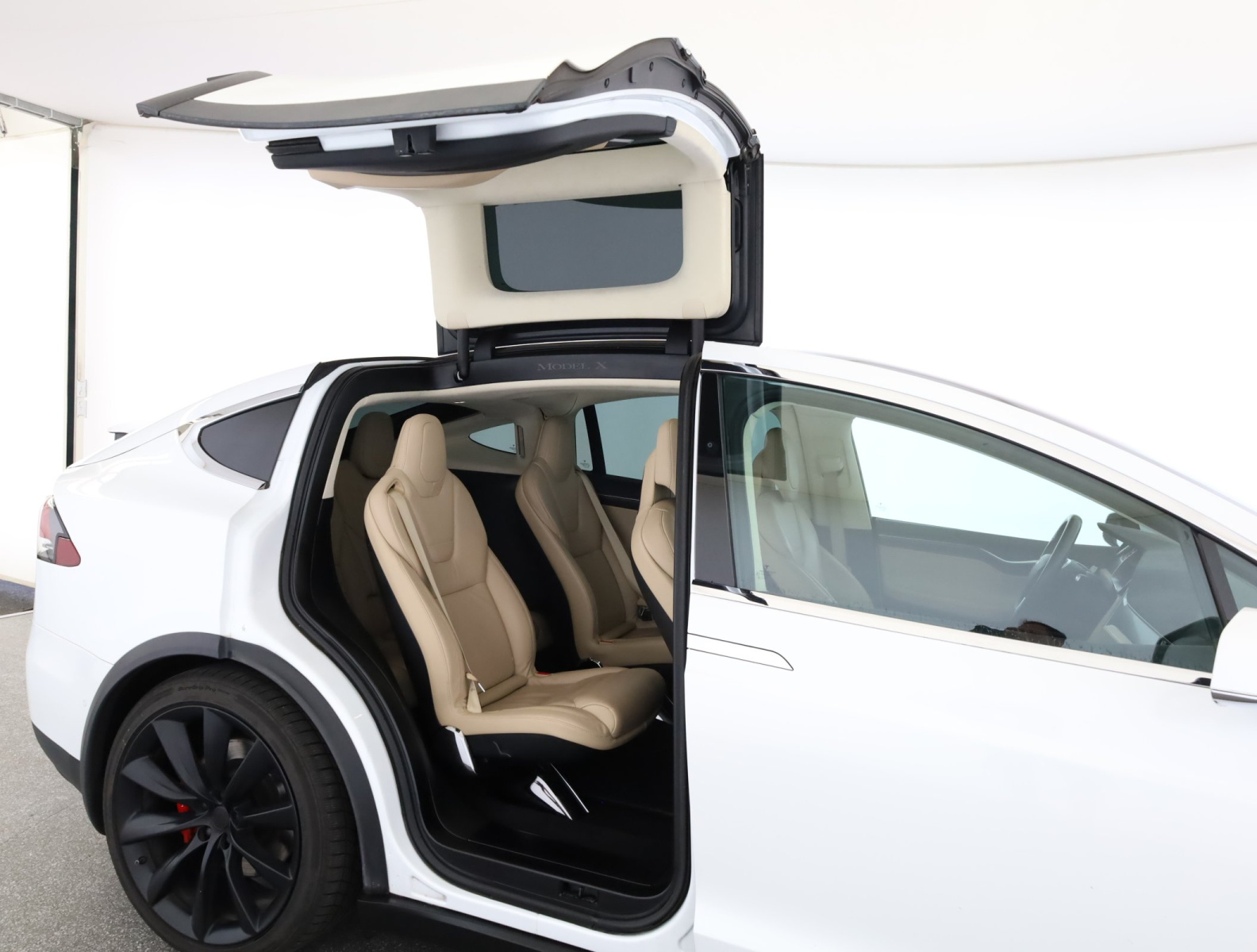 Tesla Model X P100D – fotografie 29