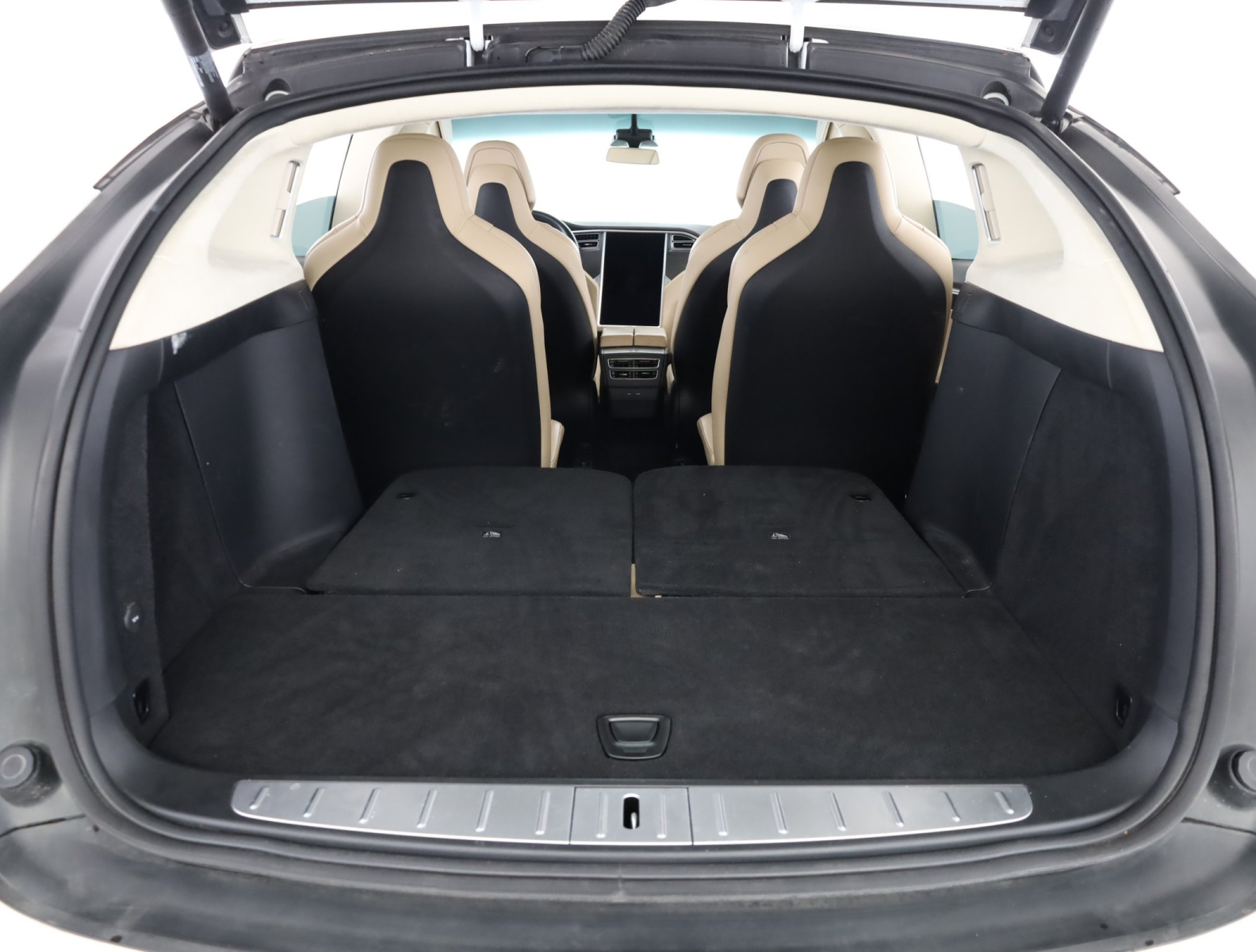 Tesla Model X P100D – fotografie 30