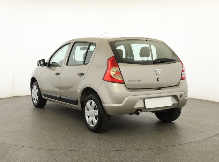 Dacia Sandero, 2011