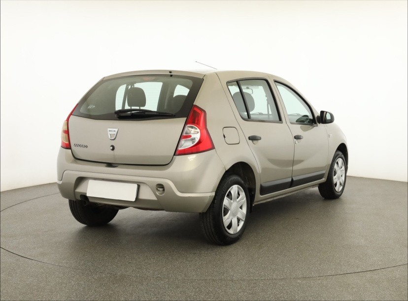 Dacia Sandero, 2011