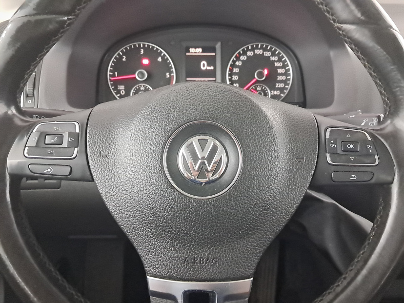 Volkswagen Touran, 2012