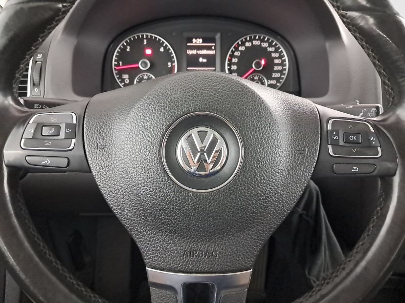 Volkswagen Touran, 2012