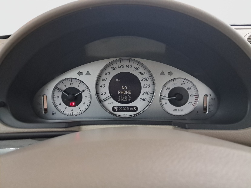 Mercedes-Benz E, 2002