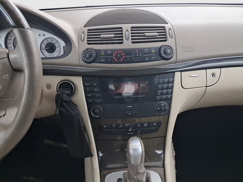 Mercedes-Benz E, 2002