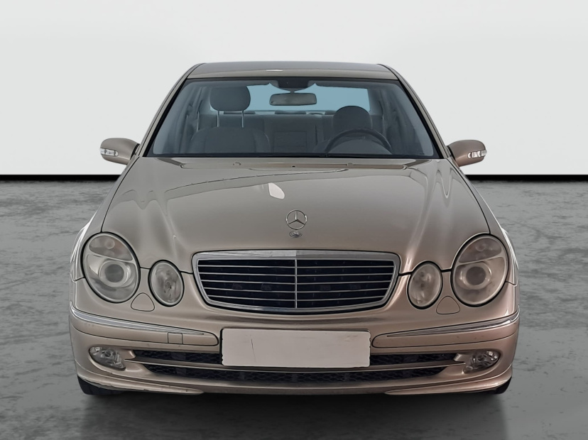 Mercedes-Benz E, 2002