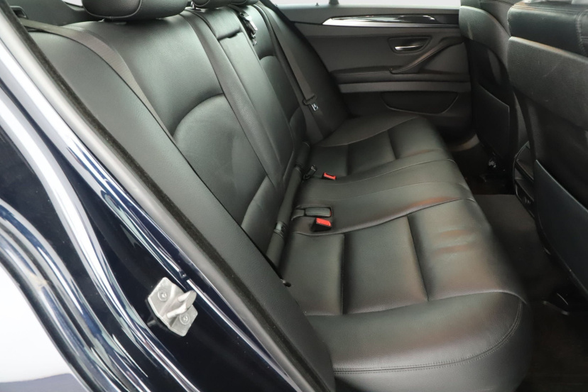 BMW 5, 2015