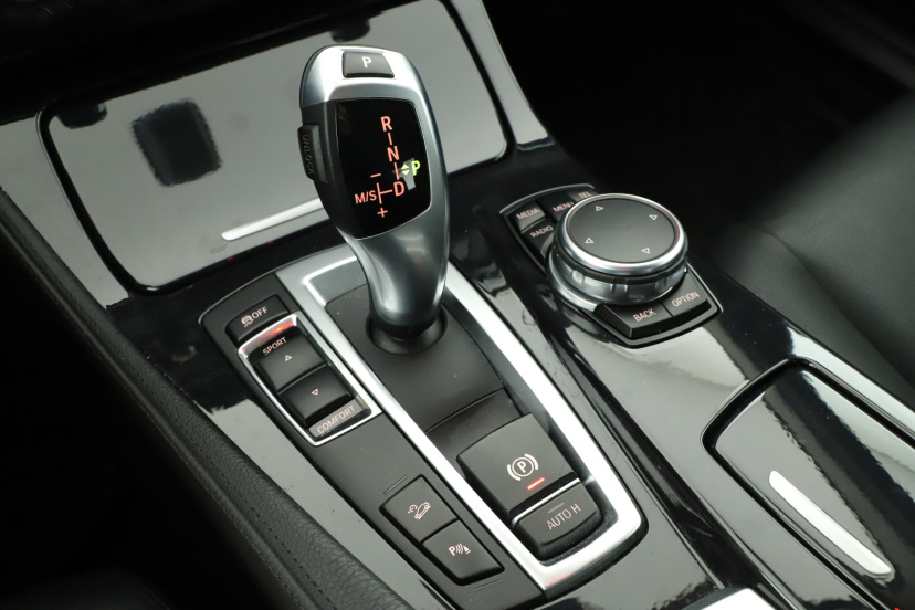 BMW 5, 2015