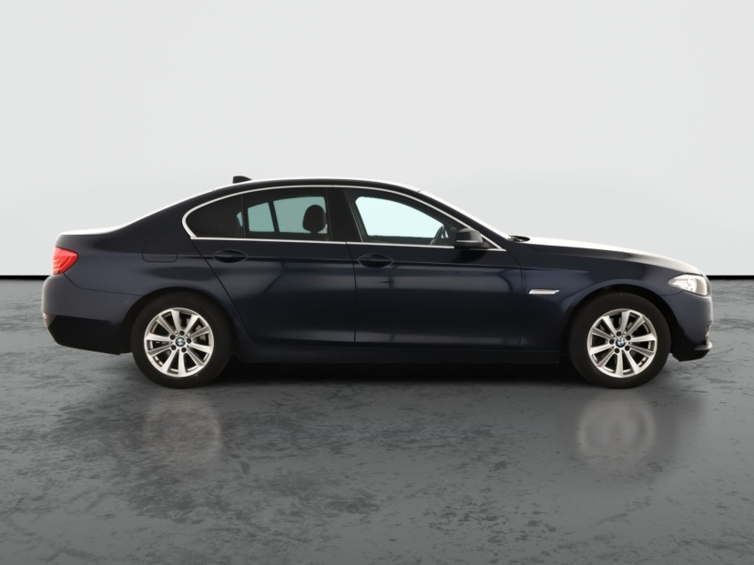 BMW 5, 2015