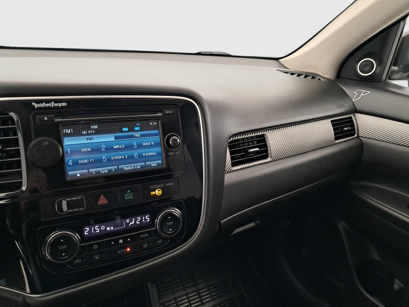Mitsubishi Outlander, 2016