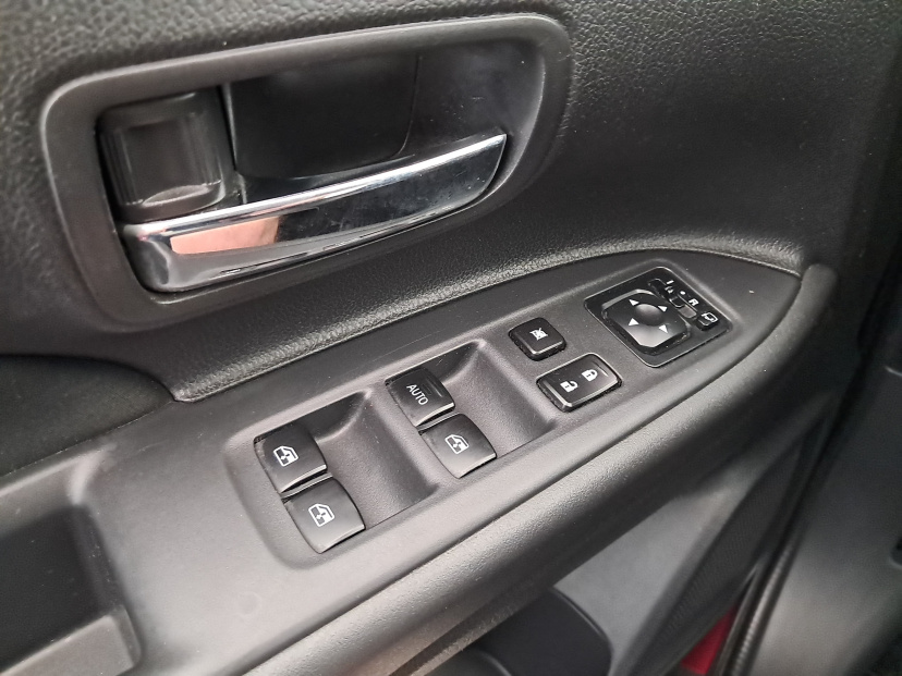 Mitsubishi Outlander, 2016