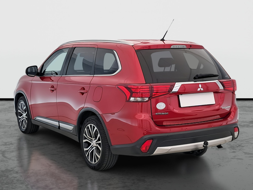 Mitsubishi Outlander, 2016